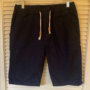 Blue Athletic Shorts with Drawstring Waist and Elastic Waistband